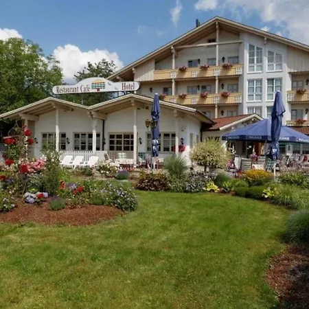 Hotel Kurpark-2
